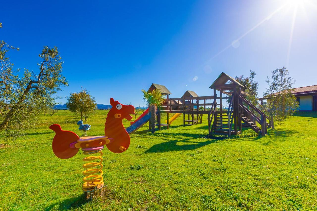 Glamping Gli Etruschi Hotel Piombino Bagian luar foto