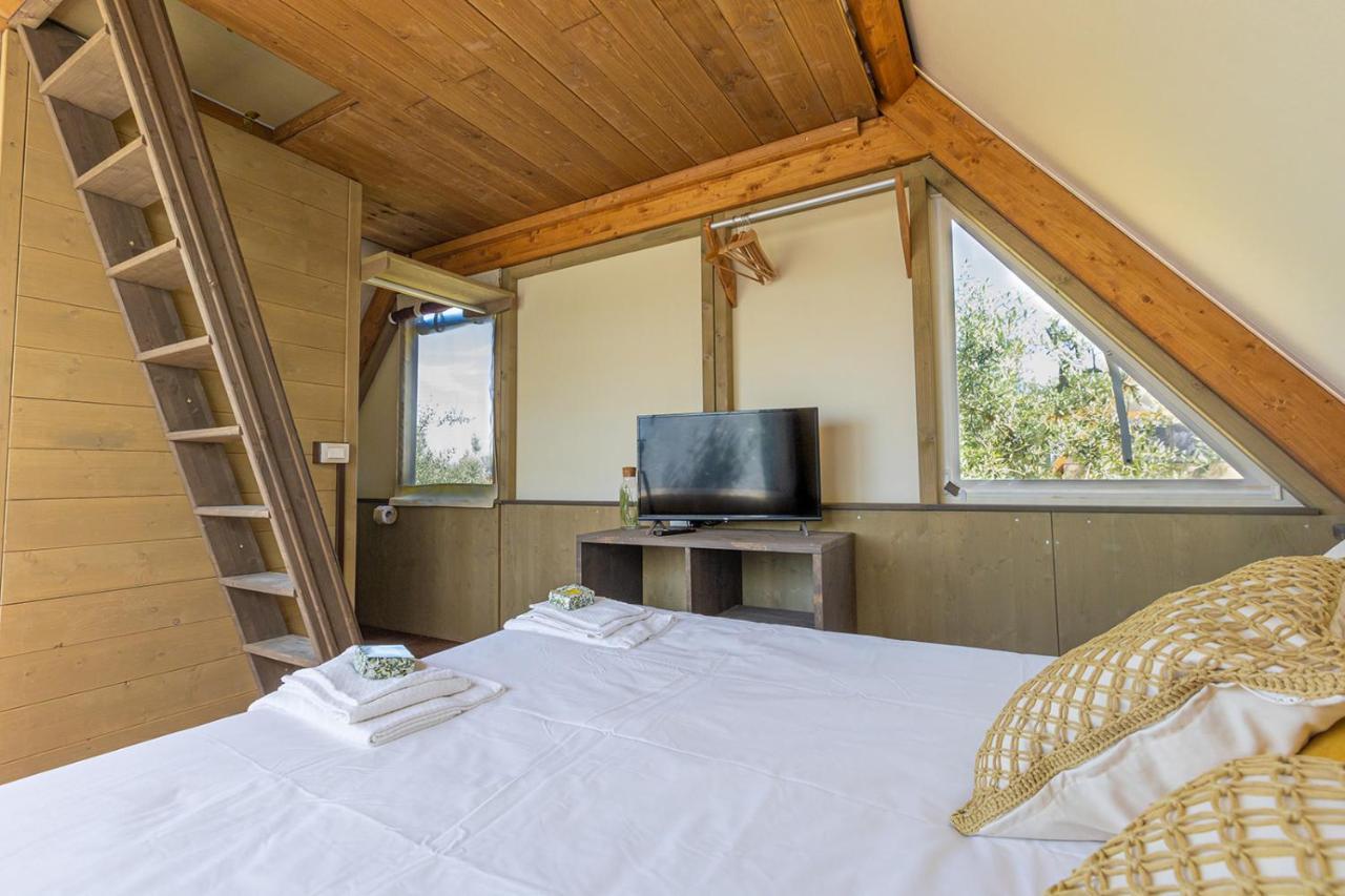 Glamping Gli Etruschi Hotel Piombino Bagian luar foto