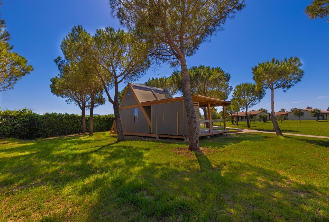 Glamping Gli Etruschi Hotel Piombino Bagian luar foto